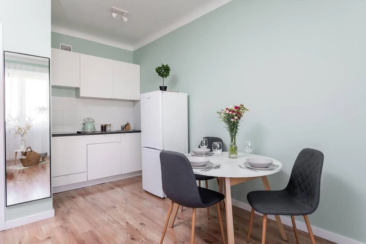 Green Oasis Praga Poludnie Apartment Warsaw