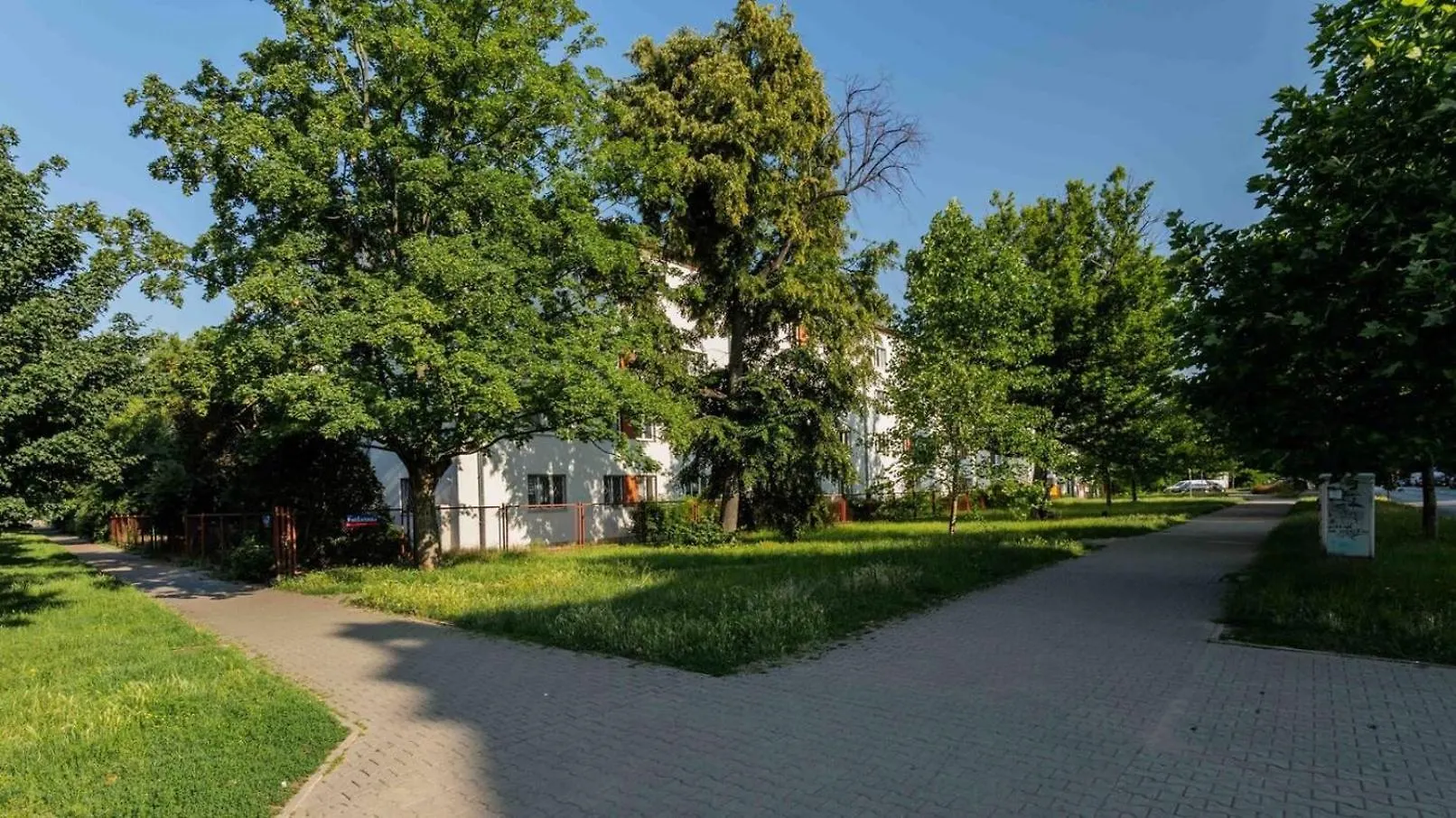 Green Oasis Praga Poludnie Apartment Warsaw